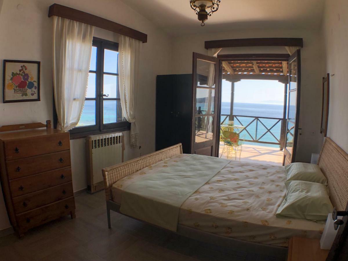 Вилла Unique Sea View House Каландра Экстерьер фото